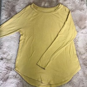 Very cute thin sweater